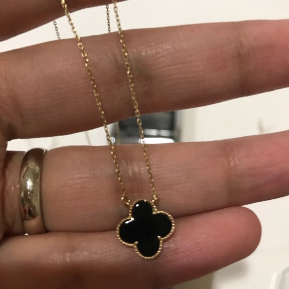 lv clover necklace
